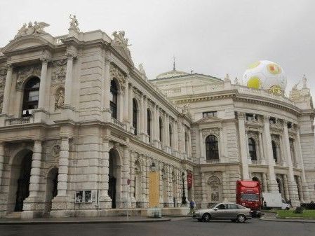 Burgtheater-Anmietung - Telekom Austria weist Vorwürfe zurück Burgtheater-Anmietung - Telekom Austria weist Vorwürfe zurück