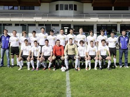 Das Schrunser 1b Team überwintert nur auf Rang 12 Das Schrunser 1b Team überwintert nur auf Rang 12