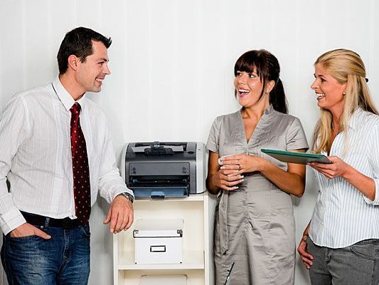 In Sachen Flirten am Arbeitsplatz sind die Wiener eher zurückhaltend In Sachen Flirten am Arbeitsplatz sind die Wiener eher zurückhaltend