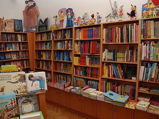 So fröhlich bunt ist es in der Kinder-Buchhandlung Kunterbuch So fröhlich bunt ist es in der Kinder-Buchhandlung Kunterbuch