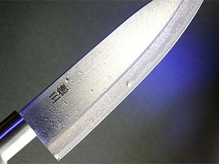 Mit einem Messer ging ein Mann in Favoriten auf einen Bekannten los Mit einem Messer ging ein Mann in Favoriten auf einen Bekannten los
