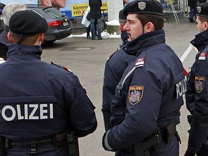 Vier Festnahmen nach Ladendiebstahl in Wien Neubau