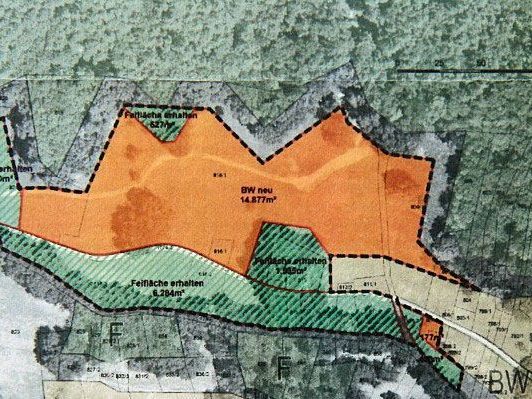 Bevölkerung für Rückwidmung: Millionen-Poker um "Hinteren Tschütsch" entschieden. Bevölkerung für Rückwidmung: Millionen-Poker um "Hinteren Tschütsch" entschieden.