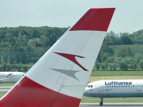 Fliegen dürfte teurer werden, nicht nur bei der Lufthansa-Tochter AUA. Fliegen dürfte teurer werden, nicht nur bei der Lufthansa-Tochter AUA.