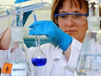 Die neue EU-Kampagne soll Mädchen für Wissenschaft und Forschung begeistern. Die neue EU-Kampagne soll Mädchen für Wissenschaft und Forschung begeistern.