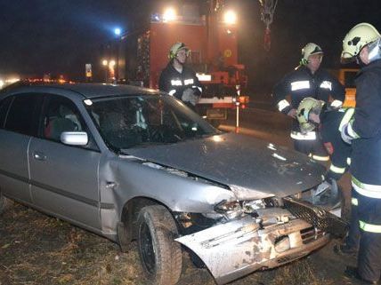 Nach einem Unfall auf der A 2 Richtung Wien kam es zu einem Rückstau.