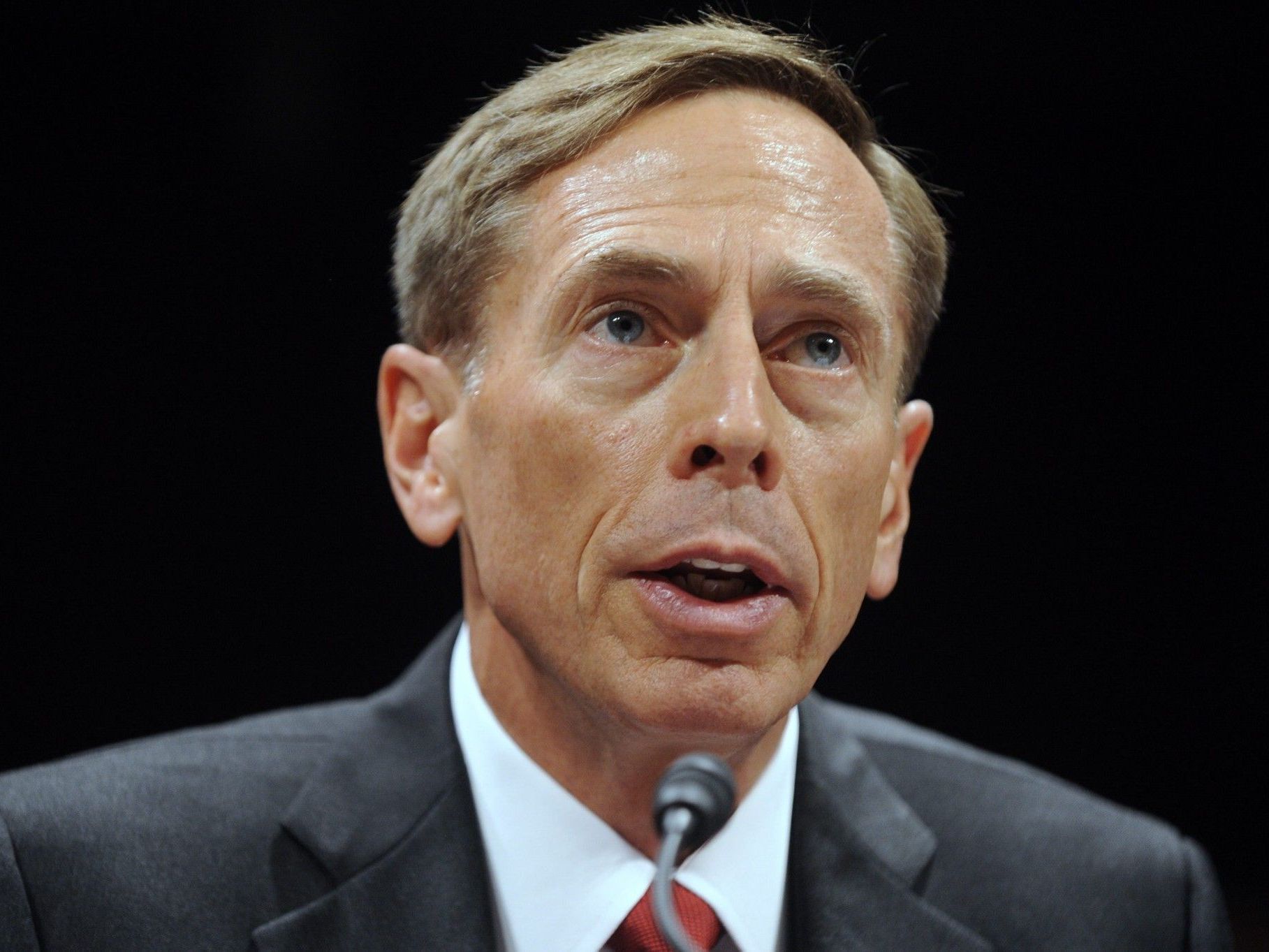 CIA-Chef Petraeus erklärte am Freitagabend überraschend seinen Rücktritt. CIA-Chef Petraeus erklärte am Freitagabend überraschend seinen Rücktritt.