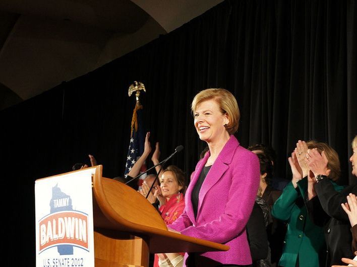 Tammy Baldwin ist die erste bekennende Homosexuelle im US-Senat. Tammy Baldwin ist die erste bekennende Homosexuelle im US-Senat.