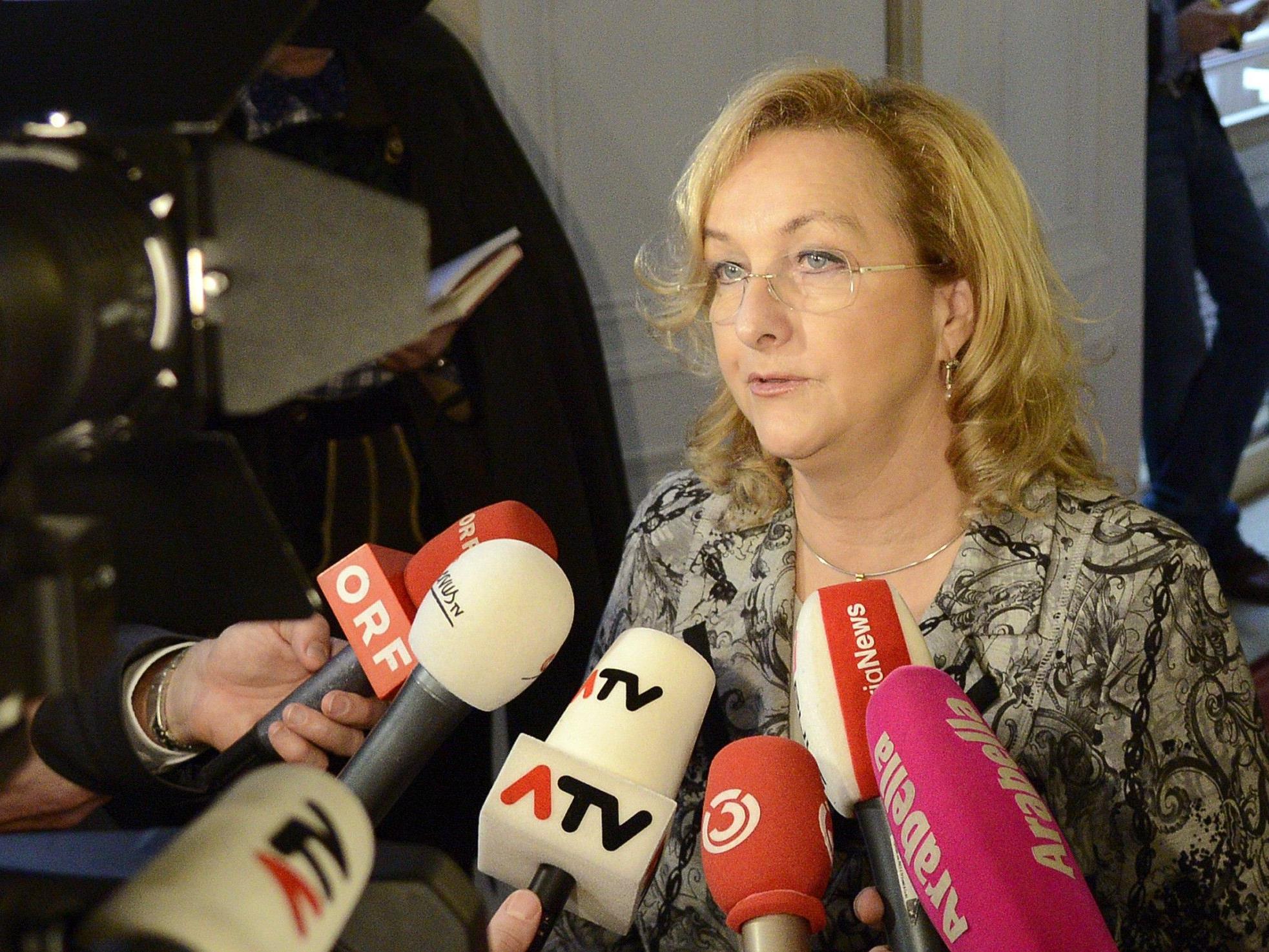 Finanzministerin Maria will Ministerrat Vorschlag berichten.