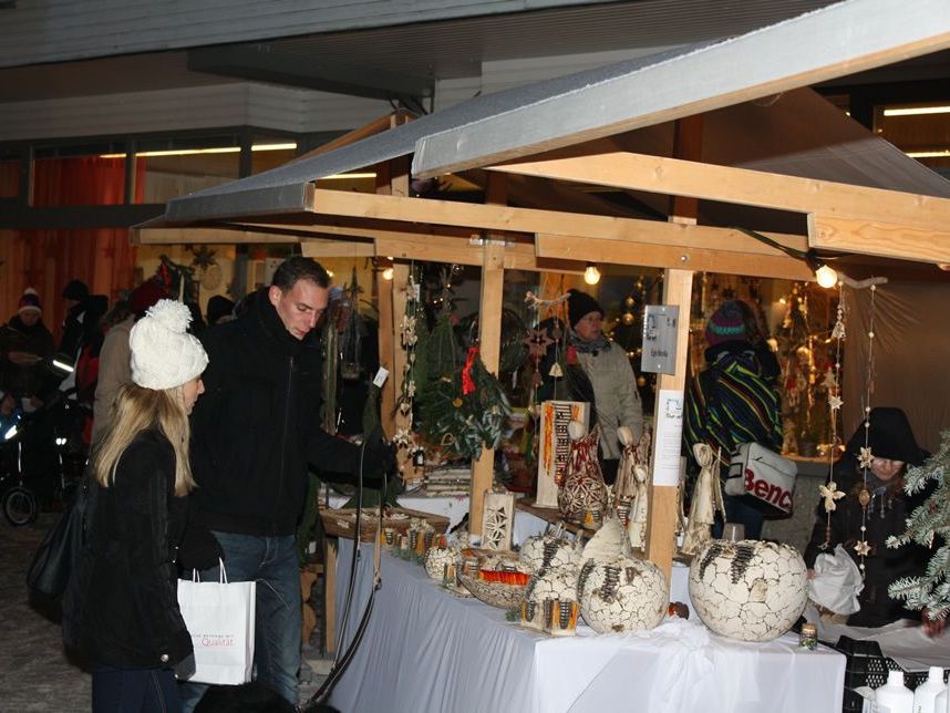Das große Angebot auf dem "Krömlemart" überzeugte die vielen Besucher. Das große Angebot auf dem "Krömlemart" überzeugte die vielen Besucher.