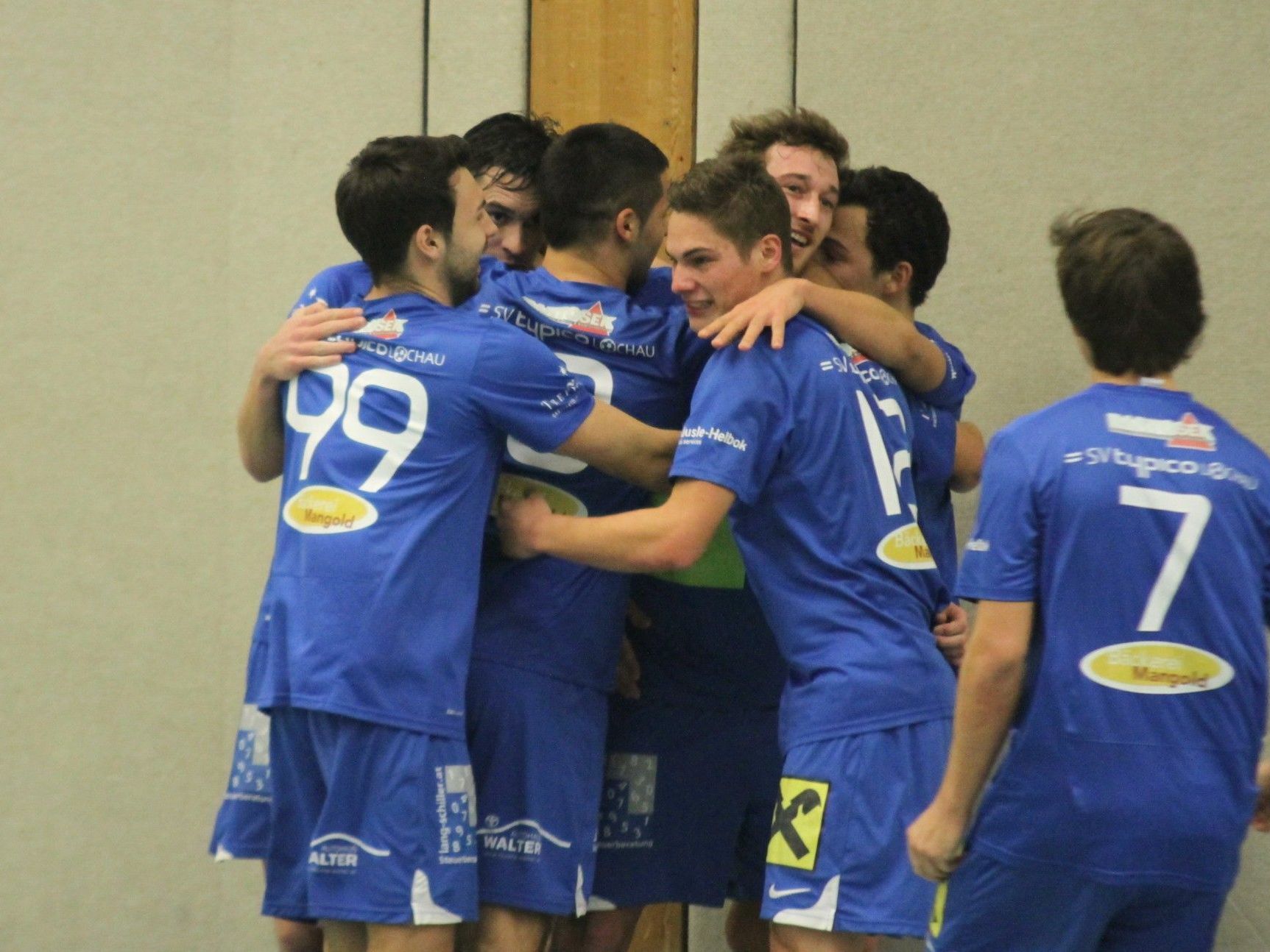 SV Lochau gewinnt die vierte Gruppe im Vorrunden Aufstiegsturnier und spielt weiter in Wolfurt mit. SV Lochau gewinnt die vierte Gruppe im Vorrunden Aufstiegsturnier und spielt weiter in Wolfurt mit.