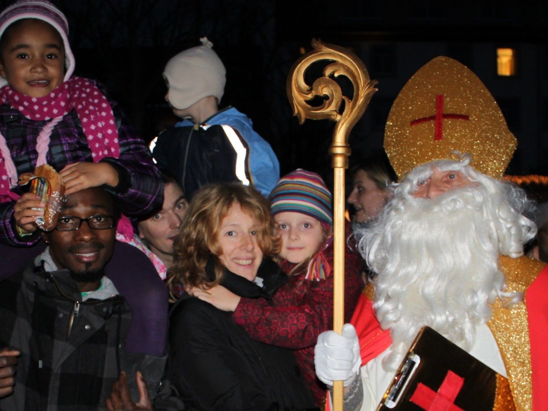 Die Ankunft des Hl. Nikolaus um 16.30 Uhr am Lochauer Landungssteg am Kaiserstrand ist natürlich der besondere Höhepunkt Die Ankunft des Hl. Nikolaus um 16.30 Uhr am Lochauer Landungssteg am Kaiserstrand ist natürlich der besondere Höhepunkt