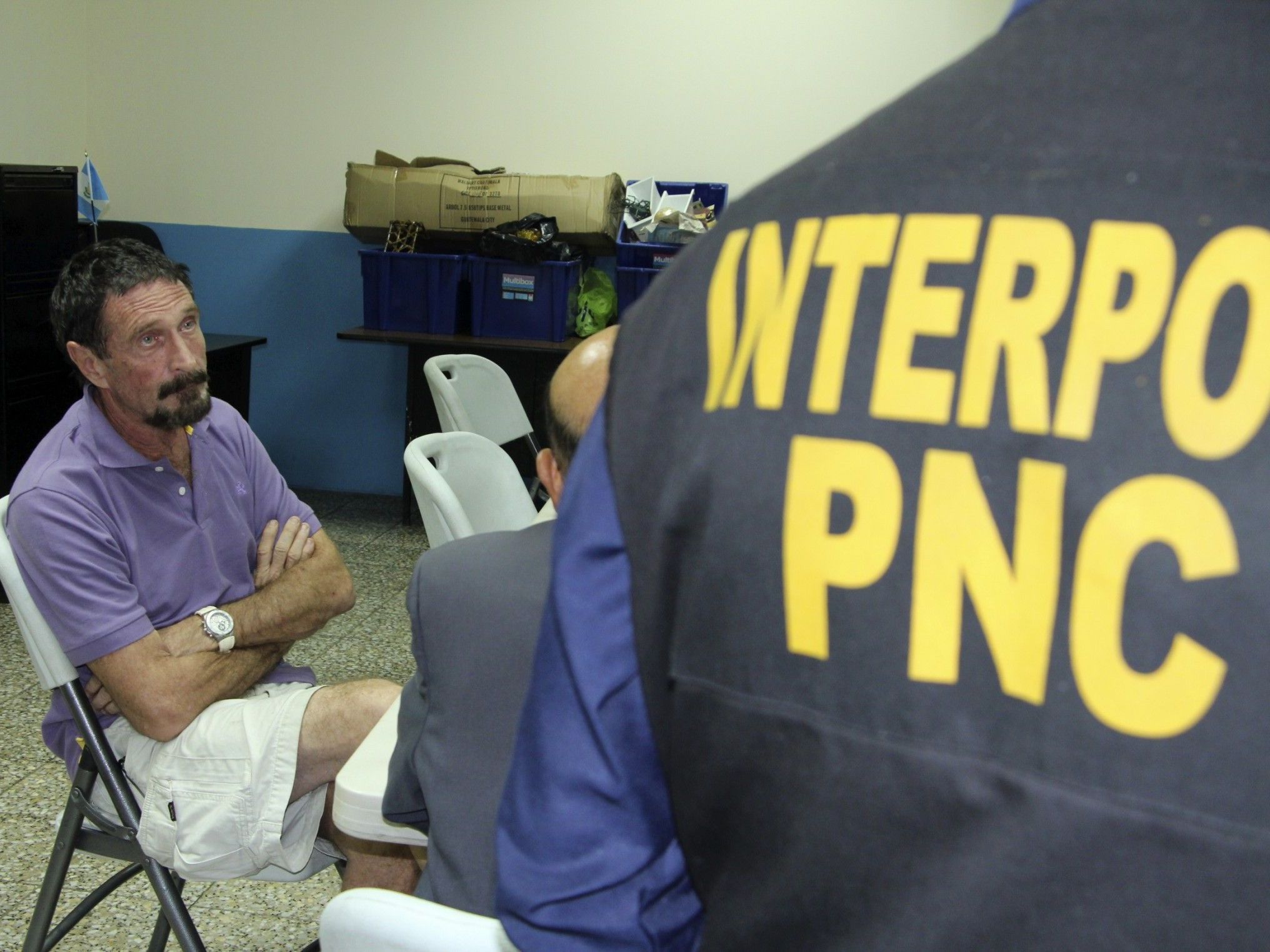 McAfee soll nach Belize abgeschoben werden. McAfee soll nach Belize abgeschoben werden.