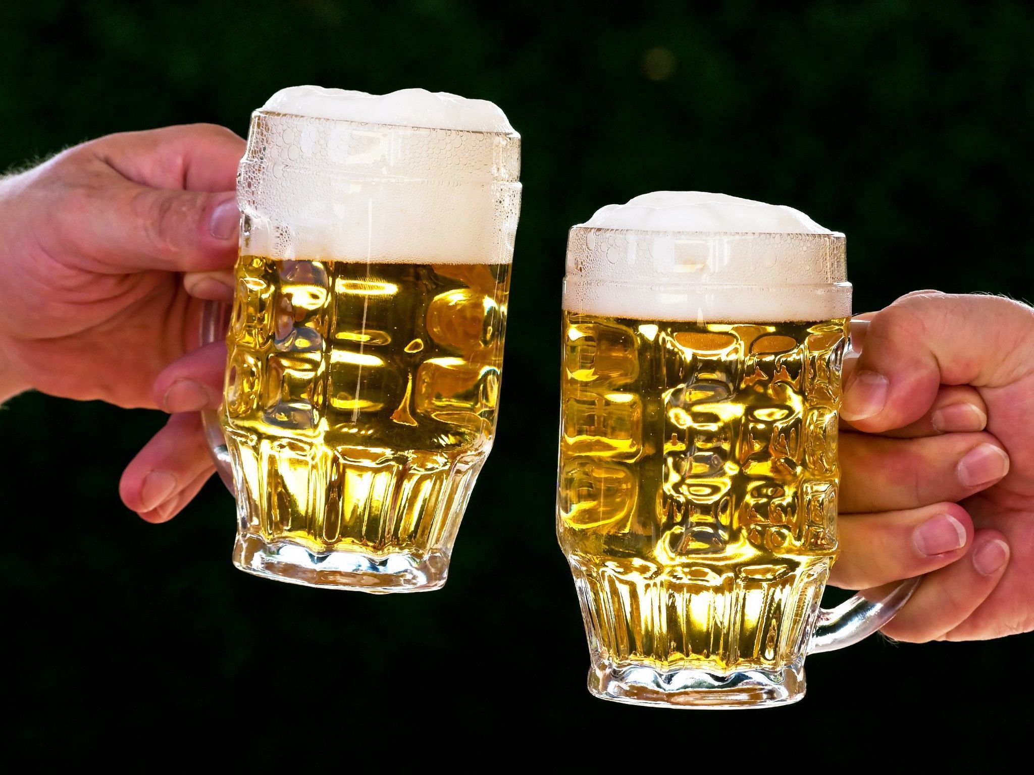 Von nun an müssen sich Samsung-Mitarbeiter beim Trinken zurückhalten. Von nun an müssen sich Samsung-Mitarbeiter beim Trinken zurückhalten.
