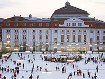 Zu Silvester in Wien spielt das Konzerthaus im Eislaufverein auf.