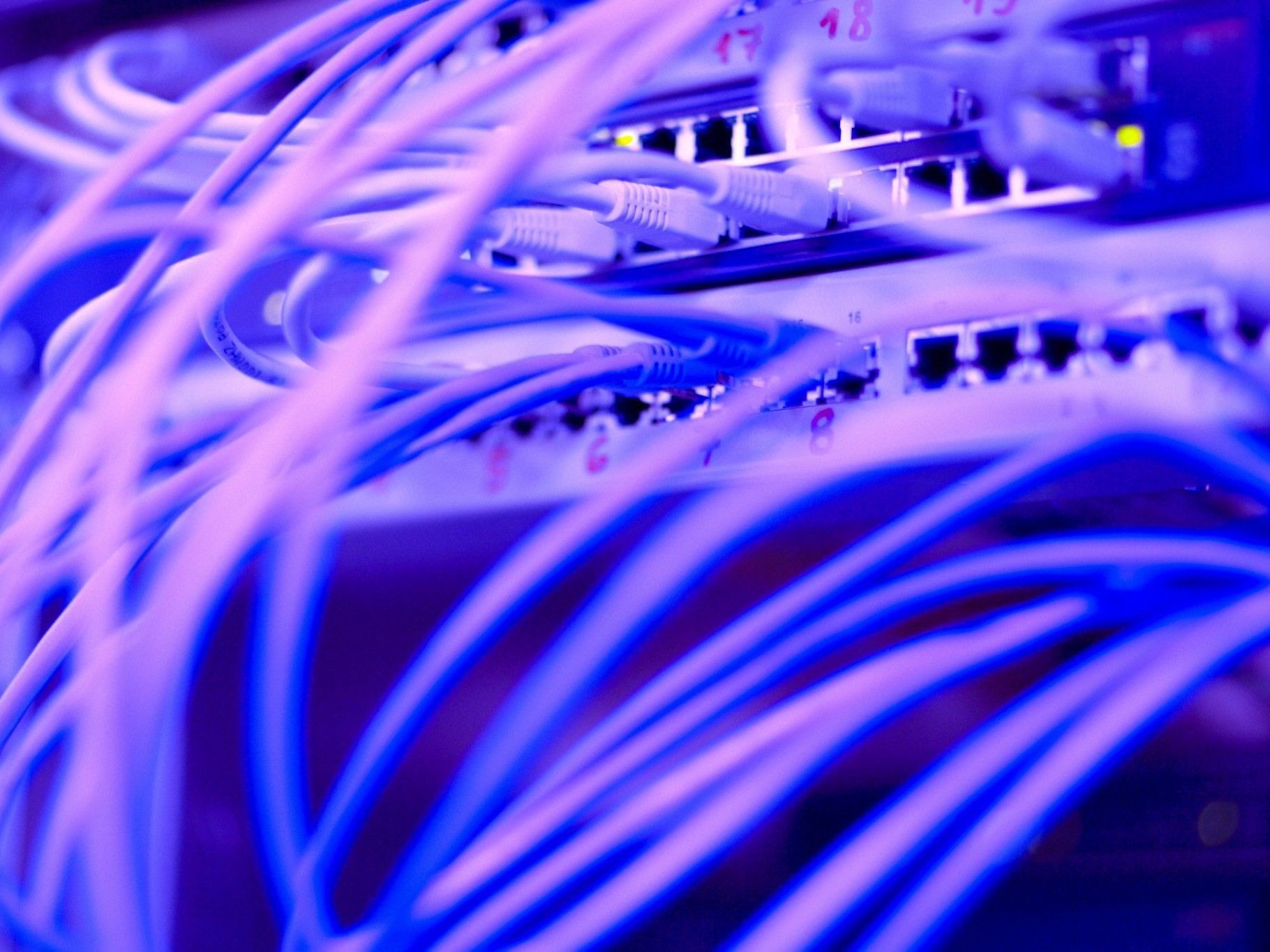 Russland und andere Nationen hätten gern mehr Zugriff auf das Internet. Russland und andere Nationen hätten gern mehr Zugriff auf das Internet.