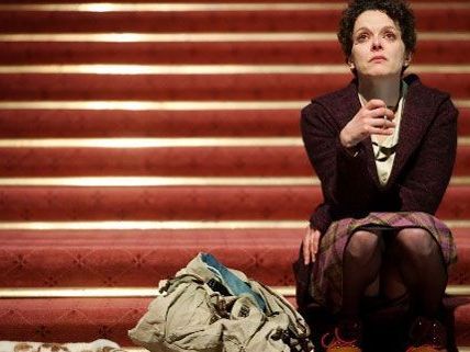 "Die Wand" wird auf Burgtheater-Feststiege aufgeführt "Die Wand" wird auf Burgtheater-Feststiege aufgeführt