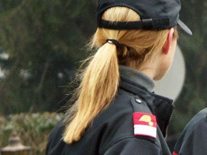 Beamtin bei Schlichtung eines Familienstreites in Wien - Penzing verletzt Beamtin bei Schlichtung eines Familienstreites in Wien - Penzing verletzt
