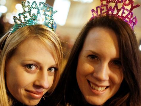 Am Silvesterpfad in der Wiener Innenstadt herrschte bereits am frühen Abend Partystimmung. Am Silvesterpfad in der Wiener Innenstadt herrschte bereits am frühen Abend Partystimmung.