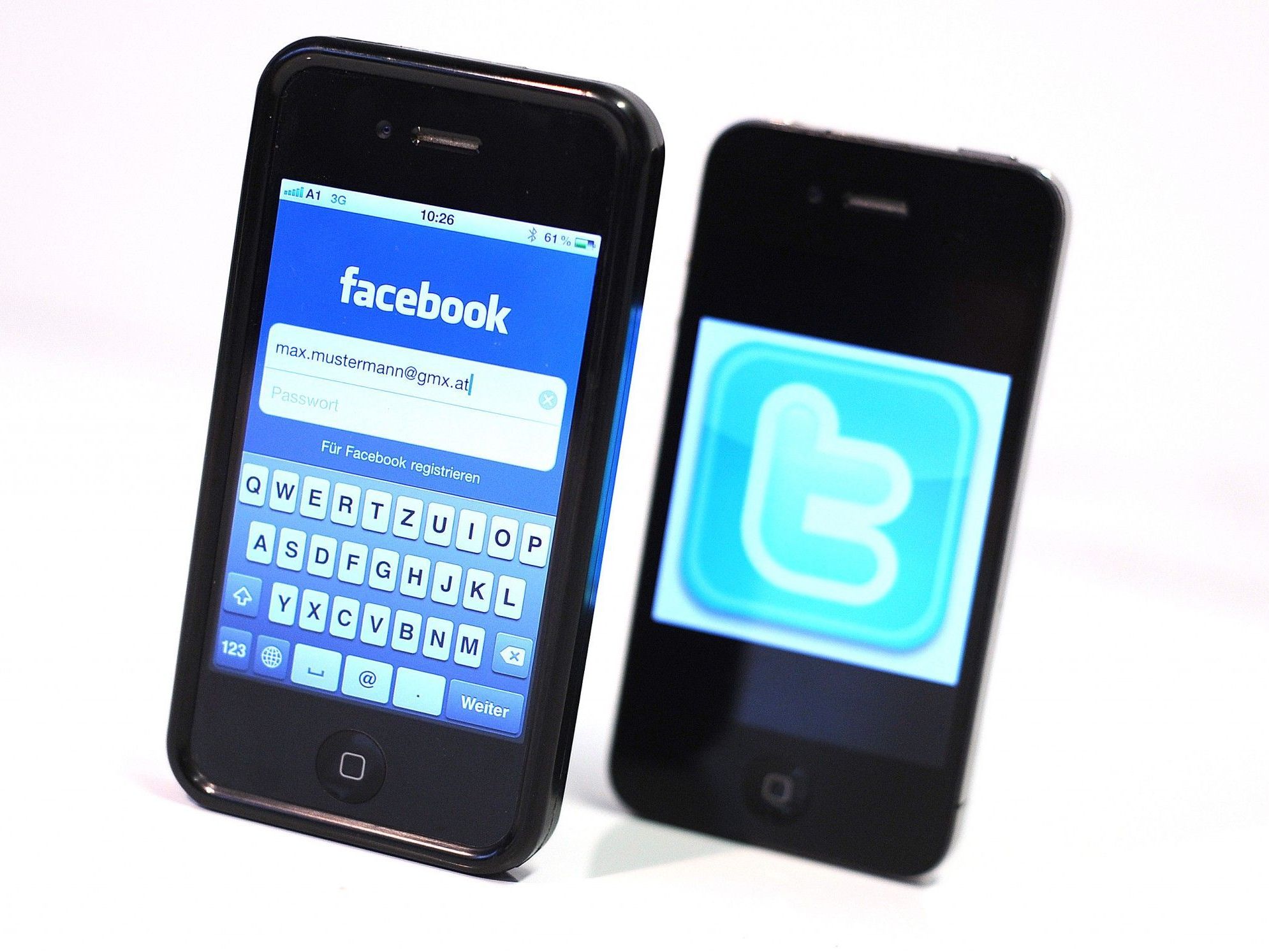 Auch Twitter bietet Foto-Filter an - Wettstreit mit Facebook entbrannt. Auch Twitter bietet Foto-Filter an - Wettstreit mit Facebook entbrannt.