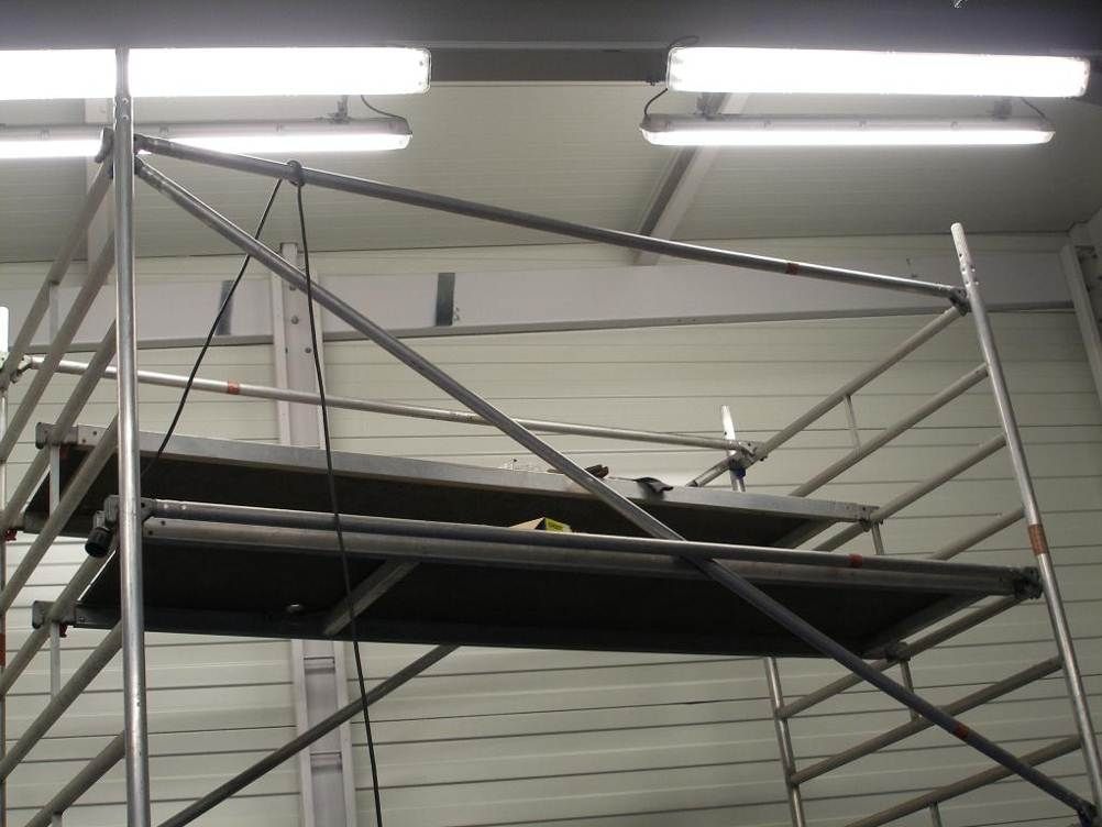 Bei einem Sturz hatte sich der Arbeiter lebensgefährlich verletzt. Bei einem Sturz hatte sich der Arbeiter lebensgefährlich verletzt.