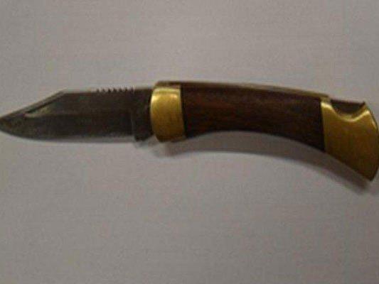 Mit diesem Messer drohte ein Passant in Wien-Meidling dem Detektiv
