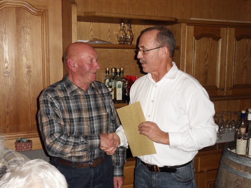 der Jubilar Wilfried und Vorsitzender Dietmar der Jubilar Wilfried und Vorsitzender Dietmar