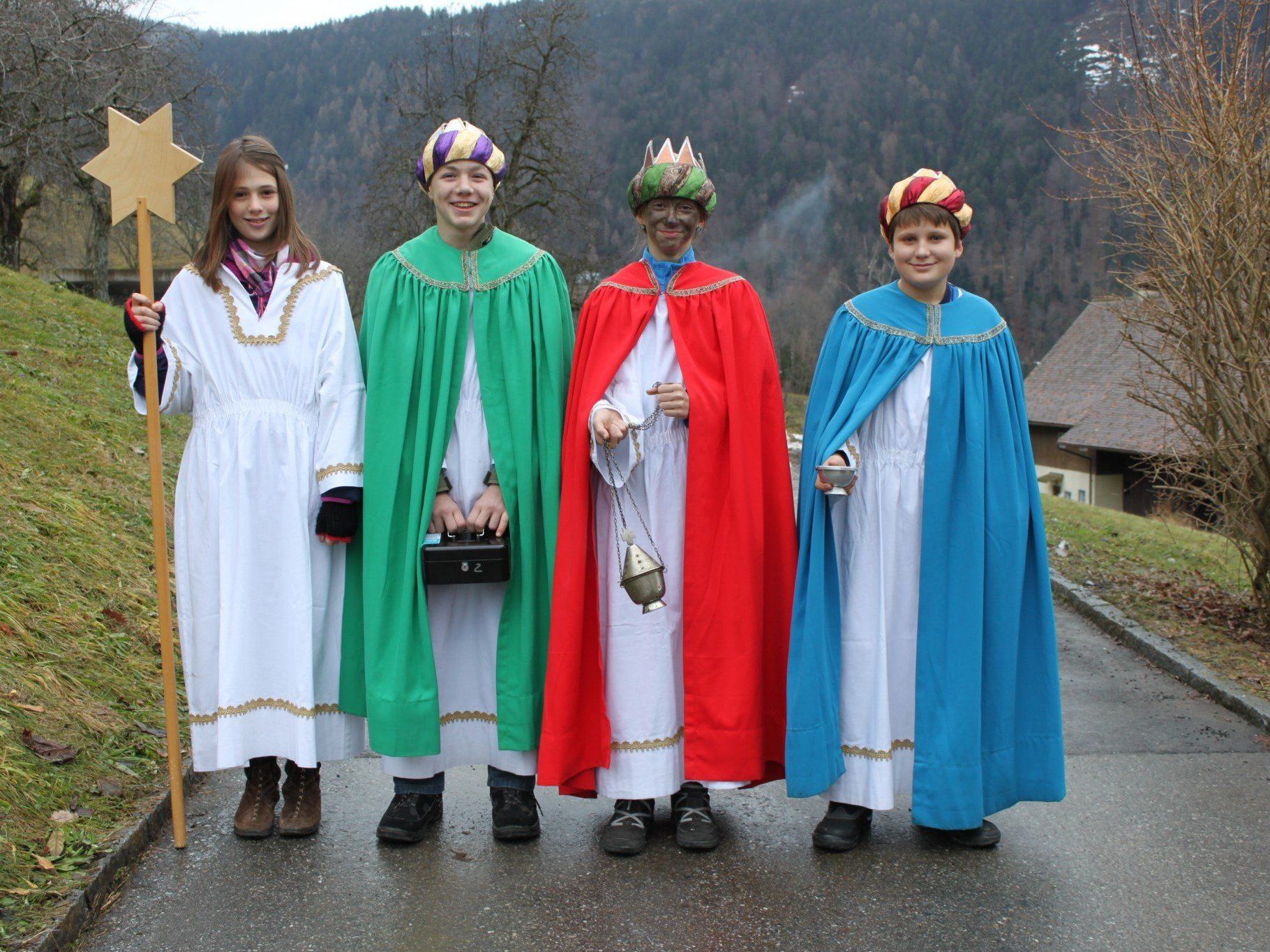 Respekt und Lob: Samstag und Sonntag ziehen Jugendliche als Sternsinger von Haus zu Haus. Respekt und Lob: Samstag und Sonntag ziehen Jugendliche als Sternsinger von Haus zu Haus.
