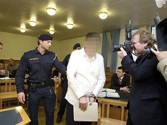 Der Angeklagte im Wienerwald-Mord in Wien vor Gericht