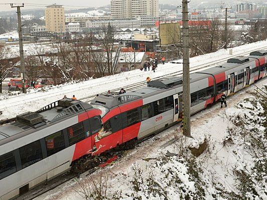 Bei der Kollision der beiden S45-Züge in Penzing Bei der Kollision der beiden S45-Züge in Penzing