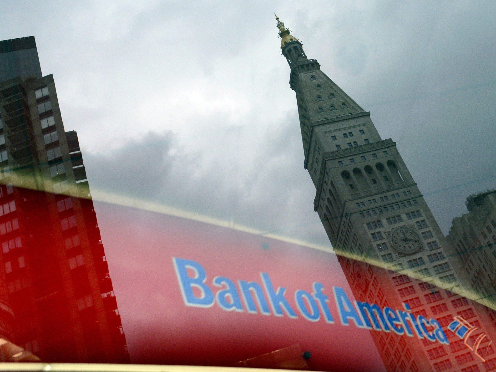 Laut "NYT" 20 größte US-Banken von Angriffswelle betroffen. Laut "NYT" 20 größte US-Banken von Angriffswelle betroffen.