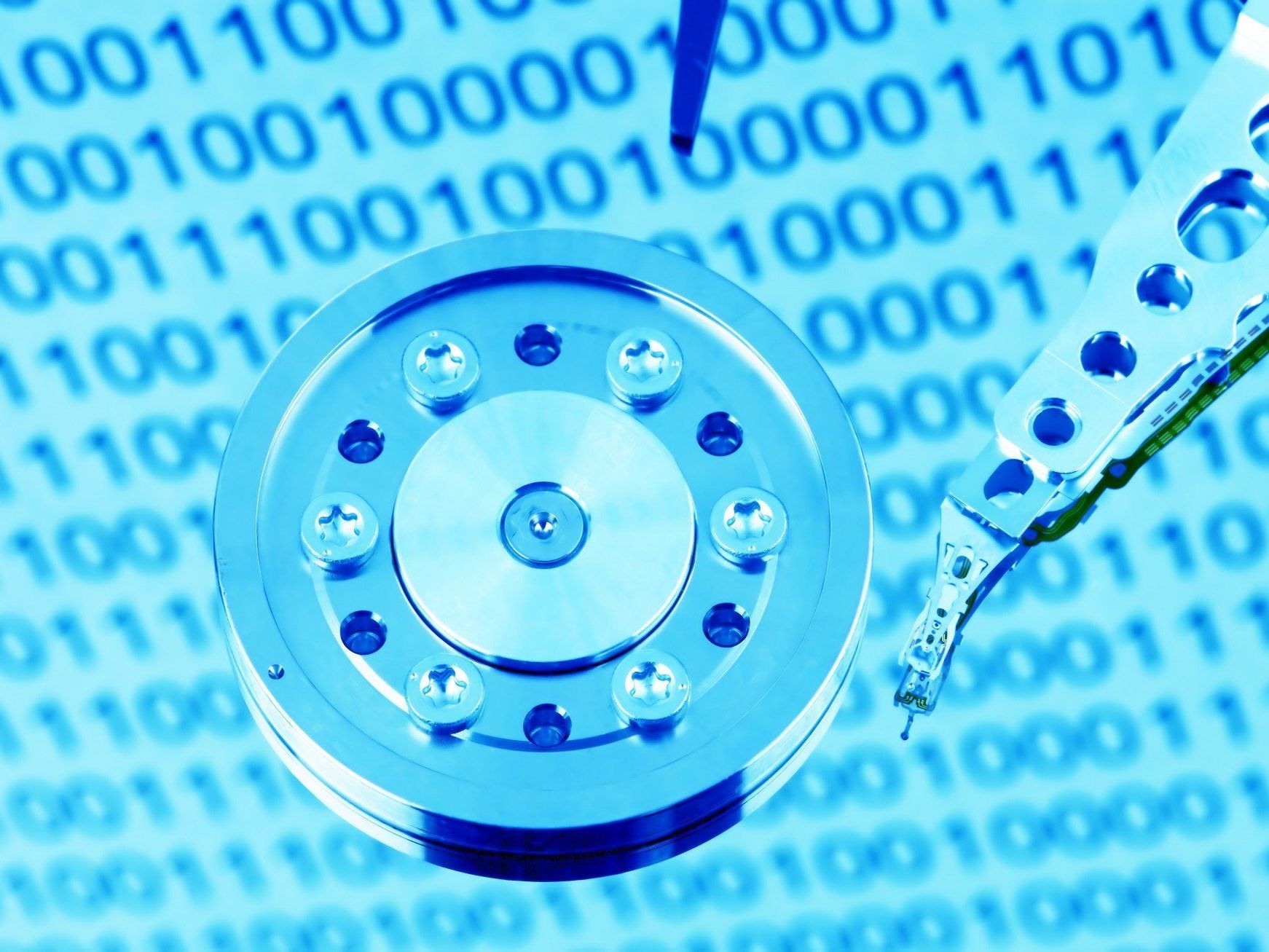 Digitaler Alltag erzeugt immer größere Datenmengen. Digitaler Alltag erzeugt immer größere Datenmengen.
