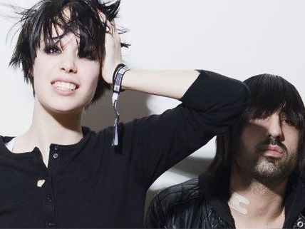 Alice Glass und Ethan Kath kehren nach Wien zurück. Alice Glass und Ethan Kath kehren nach Wien zurück.