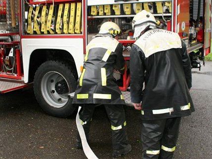 In Wien-Währing brach in einem Wohnhaus ein Feuer aus. In Wien-Währing brach in einem Wohnhaus ein Feuer aus.