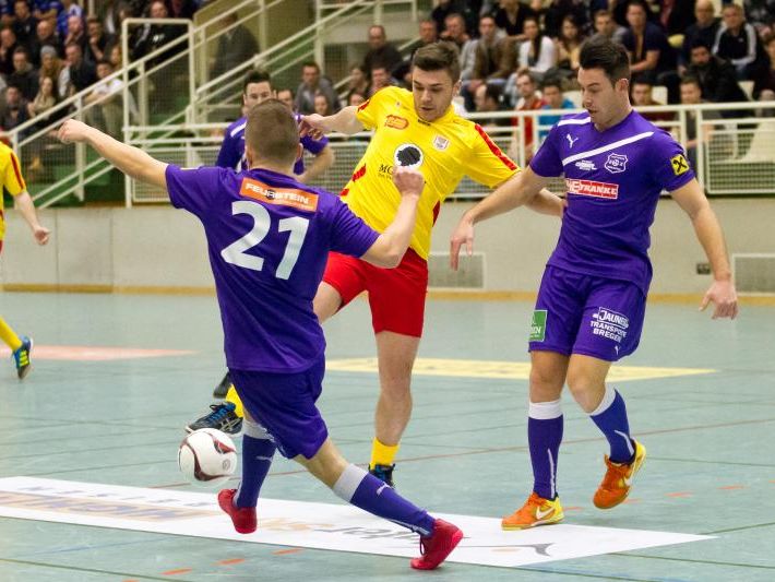 Titelverteidiger FC Dornbirn ist gescheitert, Rekordsieger Hard und Andelsbuch stehen im Finale. Titelverteidiger FC Dornbirn ist gescheitert, Rekordsieger Hard und Andelsbuch stehen im Finale.