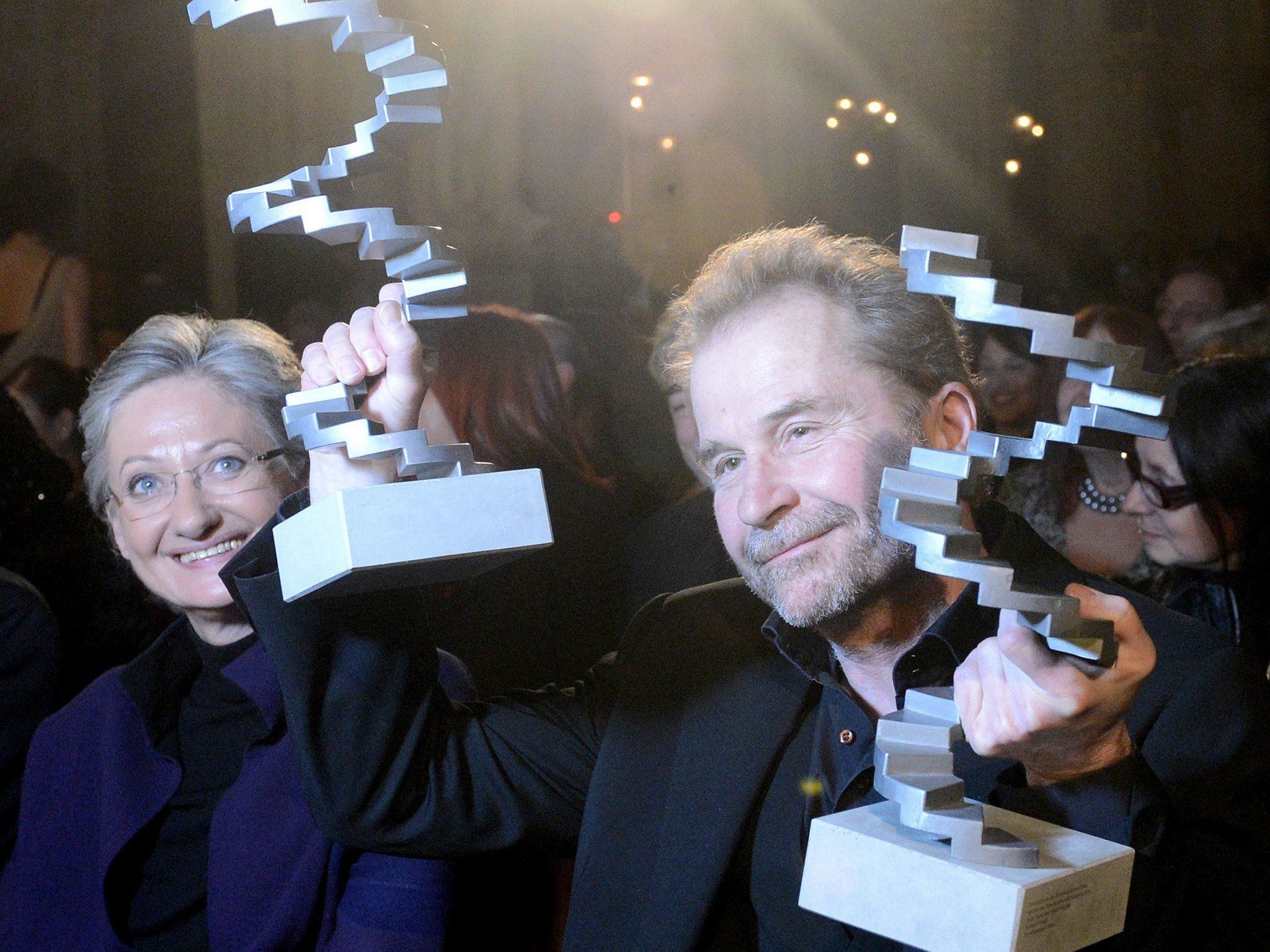 Bester Film, beste Regie und beste Hauptdarstellerin: "Paradies: Liebe" triumphierte beim Österreichischen Filmpreis 2012. Bester Film, beste Regie und beste Hauptdarstellerin: "Paradies: Liebe" triumphierte beim Österreichischen Filmpreis 2012.
