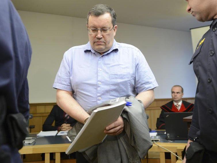 Der als Rechtsextremist bekannte Gottfried Küssel ist am Donnerstag verurteilt worden.