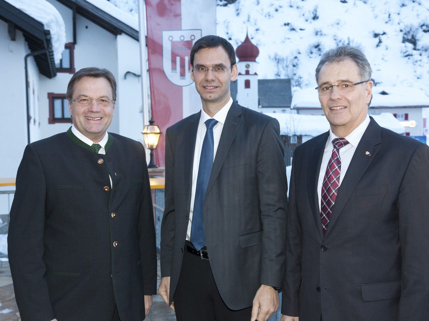 LH Günther Platter, LH Markus Wallner sowie Vorarlbergs Bundesratspräsident Edgar Mayer LH Günther Platter, LH Markus Wallner sowie Vorarlbergs Bundesratspräsident Edgar Mayer
