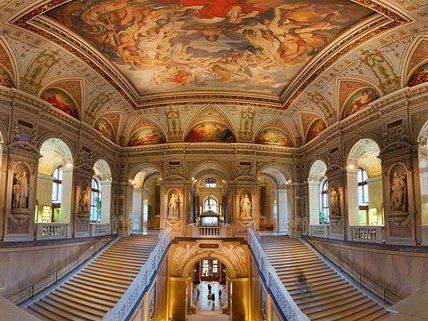 Im Naturhistorischen Museum werden den Besuchern neue Säle präsentiert. Im Naturhistorischen Museum werden den Besuchern neue Säle präsentiert.