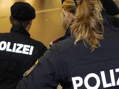 Widerstand gegen die Staatsgewalt in Wien - Fünfhaus, zwei Beamte verletzt