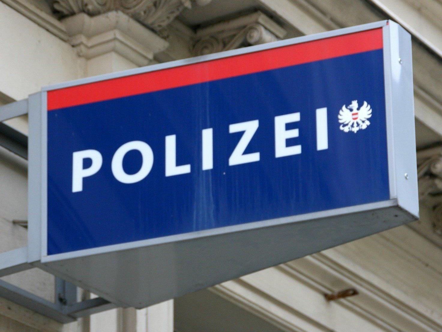 Sexuelle Belästigung: Ein Unbekannter griff einer 23-jährigen Frau in Wien-Neubau auf den Hintern.