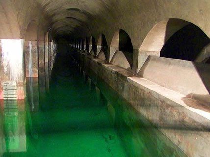 Über Wasser wird derzeit heiß diskutiert- im Bild: der Wasserbehälter Rosenhügel in Wien. Über Wasser wird derzeit heiß diskutiert- im Bild: der Wasserbehälter Rosenhügel in Wien.