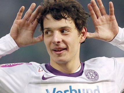 Stürmer Philipp Hosiner schoss die Austria im Derby näher zum Meistertitel Stürmer Philipp Hosiner schoss die Austria im Derby näher zum Meistertitel