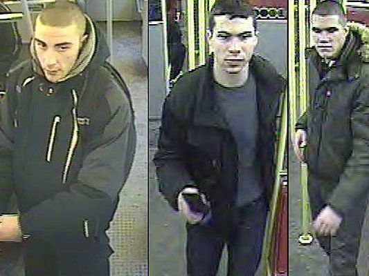 Diese drei jungen Männer werden nach einem Tankstellen-Raub in Donaustadt gesucht Diese drei jungen Männer werden nach einem Tankstellen-Raub in Donaustadt gesucht