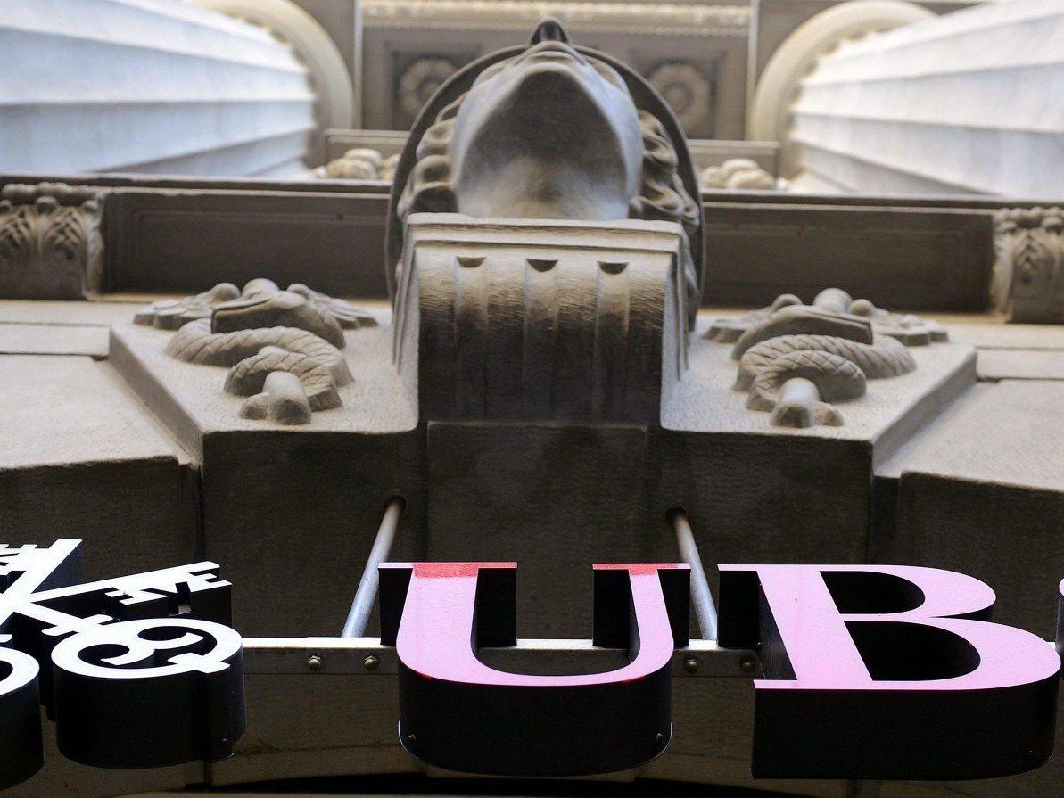 Großer Teil des Verlusts im vierten Quartal, in dem die Schweizer Großbank für den Libor-Skandal büßen musste. Großer Teil des Verlusts im vierten Quartal, in dem die Schweizer Großbank für den Libor-Skandal büßen musste.
