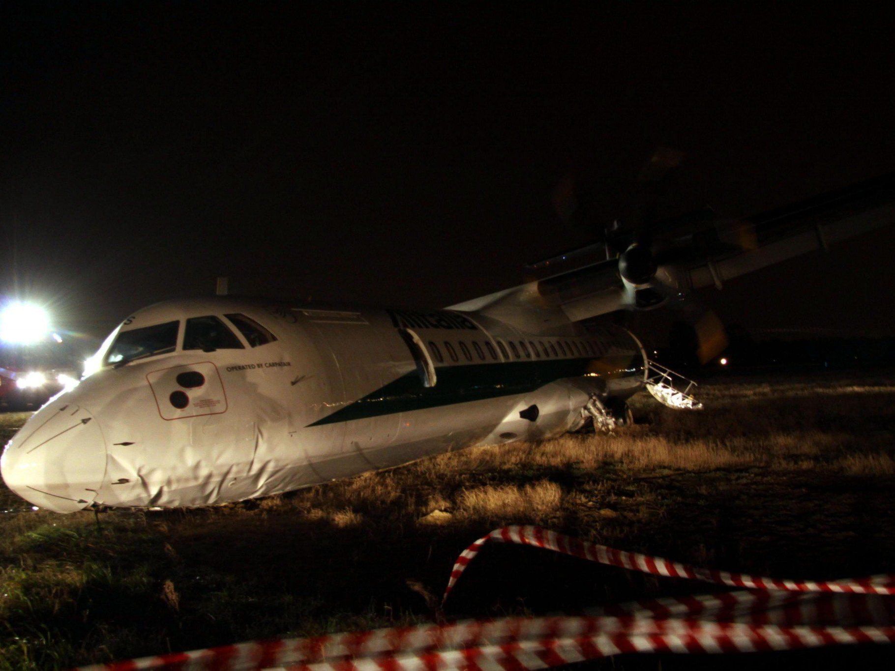 Kritik und Häme für Alitalia - Das italienische Unternehmen verteidigte unterdessen sein Krisenmanagement. Kritik und Häme für Alitalia - Das italienische Unternehmen verteidigte unterdessen sein Krisenmanagement.