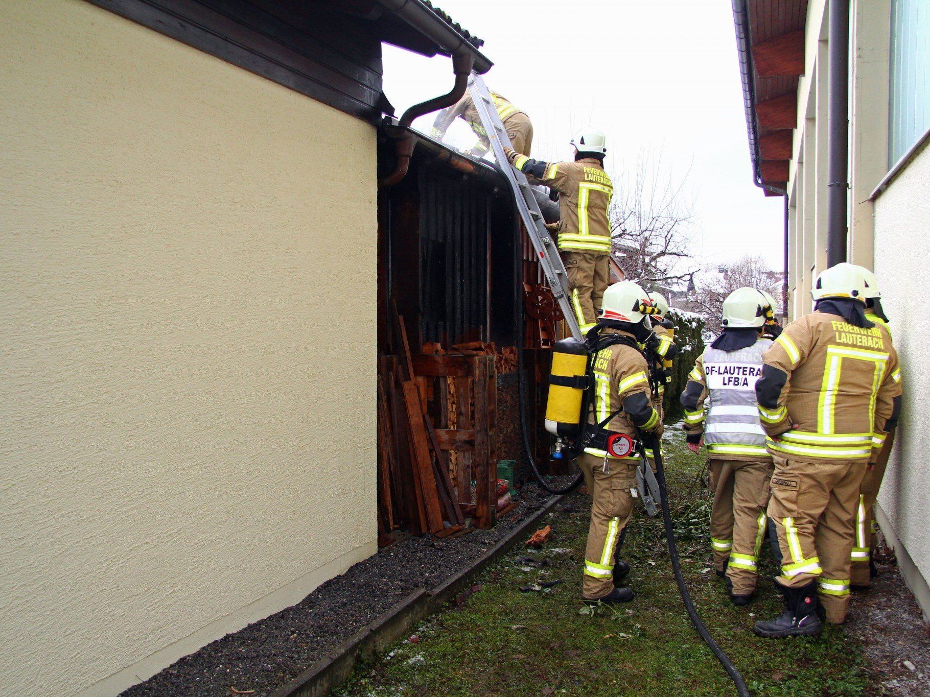 Brand in Lauterach: Polizei geht von Brandstiftung aus. Brand in Lauterach: Polizei geht von Brandstiftung aus.