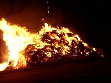 Traditionell wird das Funkenfest eigentlich am ersten Sonntag nach dem Aschermittwoch gefeiert. Traditionell wird das Funkenfest eigentlich am ersten Sonntag nach dem Aschermittwoch gefeiert.