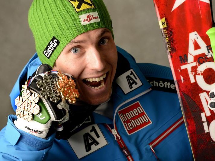 Hirscher freut sicher über drei Medaillen Hirscher freut sicher über drei Medaillen