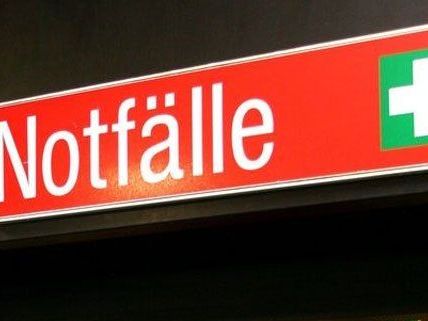 Penis und Hoden abgetrennt: Der Mann schwebt nicht in Lebensgefahr. Penis und Hoden abgetrennt: Der Mann schwebt nicht in Lebensgefahr.